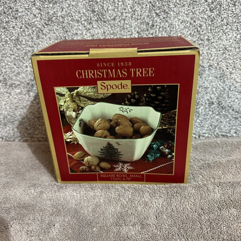 Spode Christmas Tree Square Bowl Small 6.75"